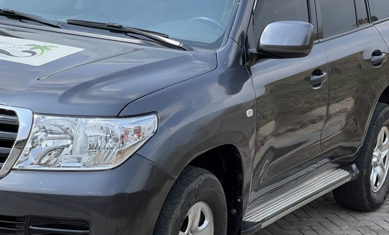 Toyota Land-cruiser 2010