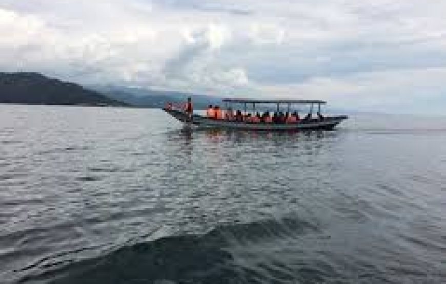Boat Tour Lake Kivu